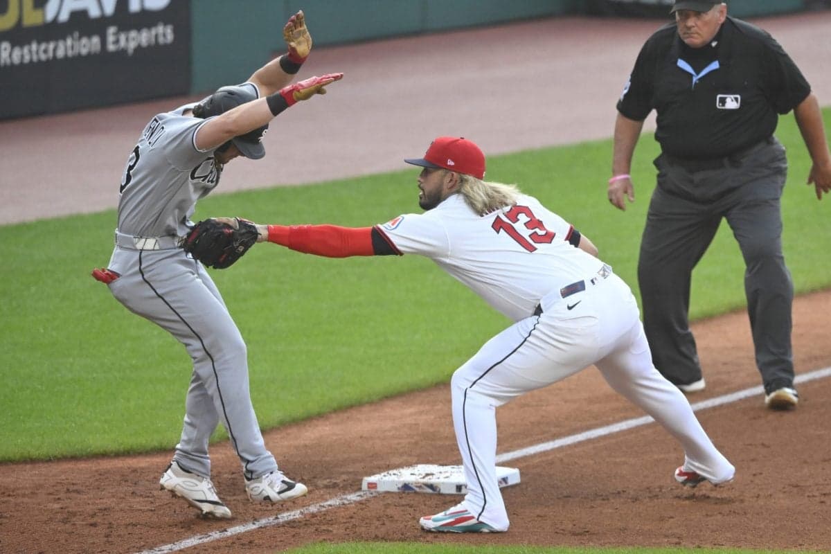 White Sox Blow Series Opener in Cleveland in Absolutely Horrific Fashion